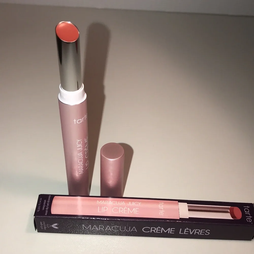 NEW Tarte maracuja juicy lip crème in peachy pink NEW